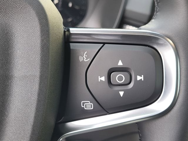 2026 Volvo XC40 Ultra Black Edition - Photo 16
