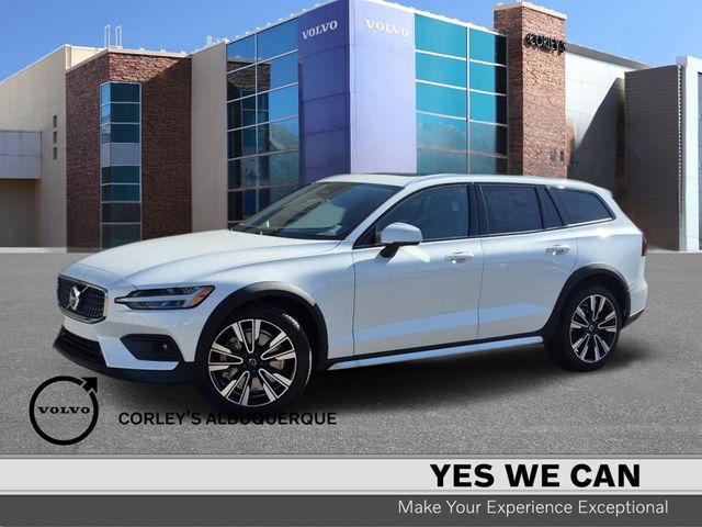 2026 Volvo V60 Cross Country B5 Ultra AWD's photo