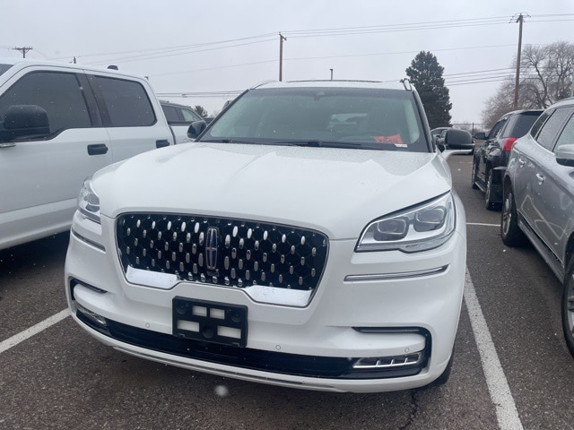2023 Lincoln Aviator Base's photo