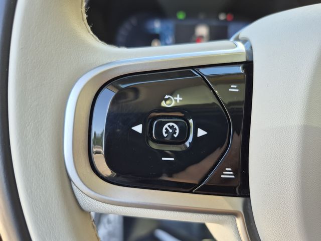 2026 Volvo XC90 Ultra - Photo 17