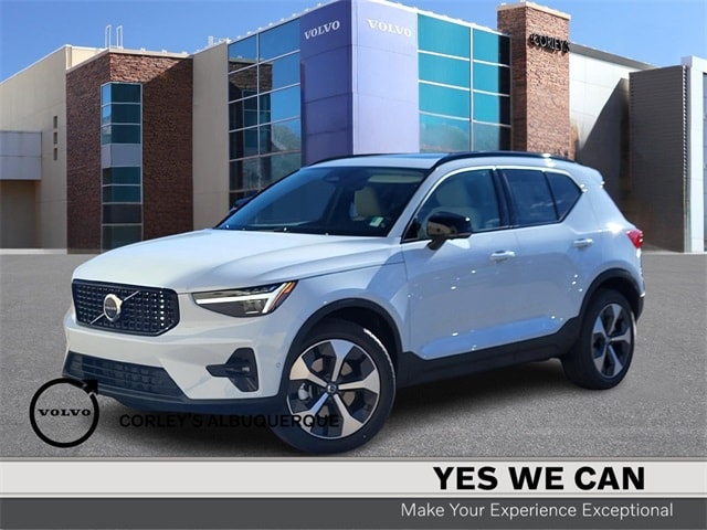 2026 Volvo XC40 Plus's photo