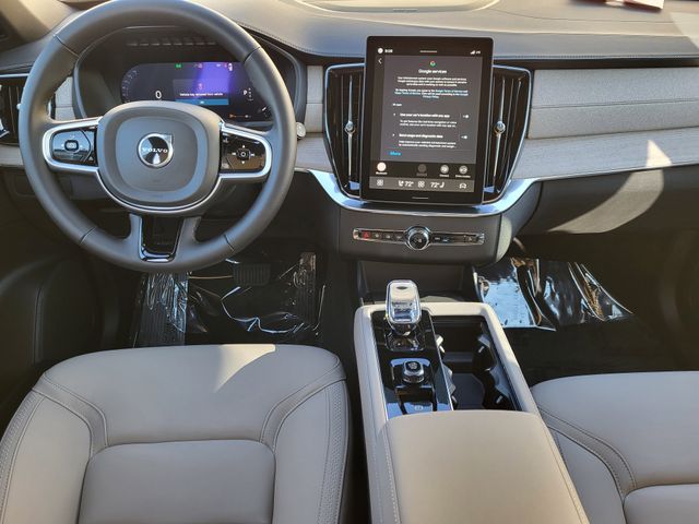 2026 Volvo XC90 Plus - Photo 11