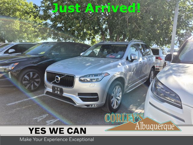 2018 Volvo XC90 T6 AWD Momentum's photo