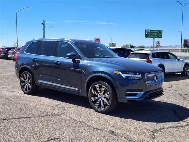 2025 Volvo XC90 T8 Plus photo 4