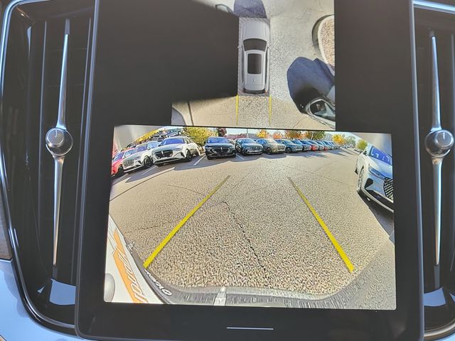 2026 Volvo XC90 Plus - Photo 20
