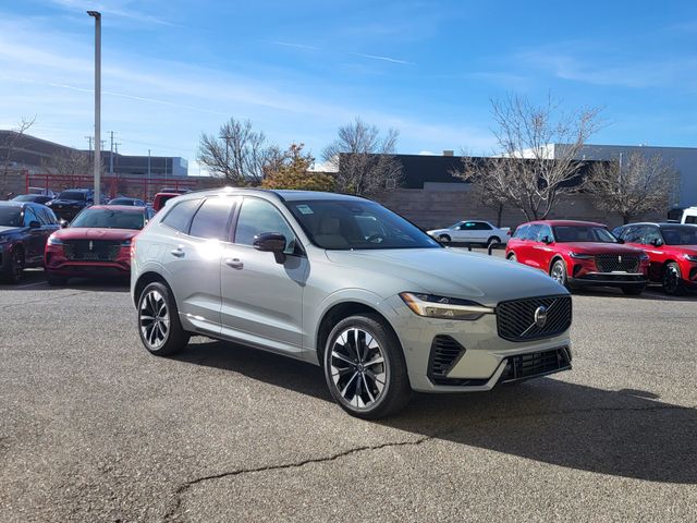 2026 Volvo XC60 Hybrid T8 Plus eAWD photo 3