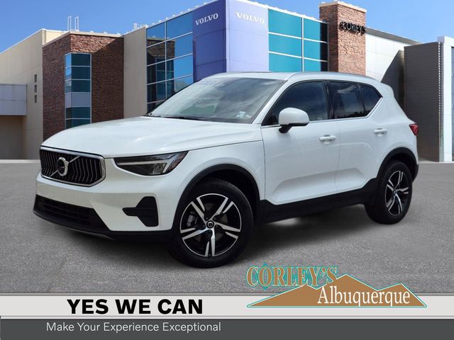 2025 Volvo XC40 B5 Core Bright AWD's photo