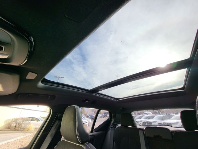2026 Volvo XC40 Ultra Black Edition - Photo 24