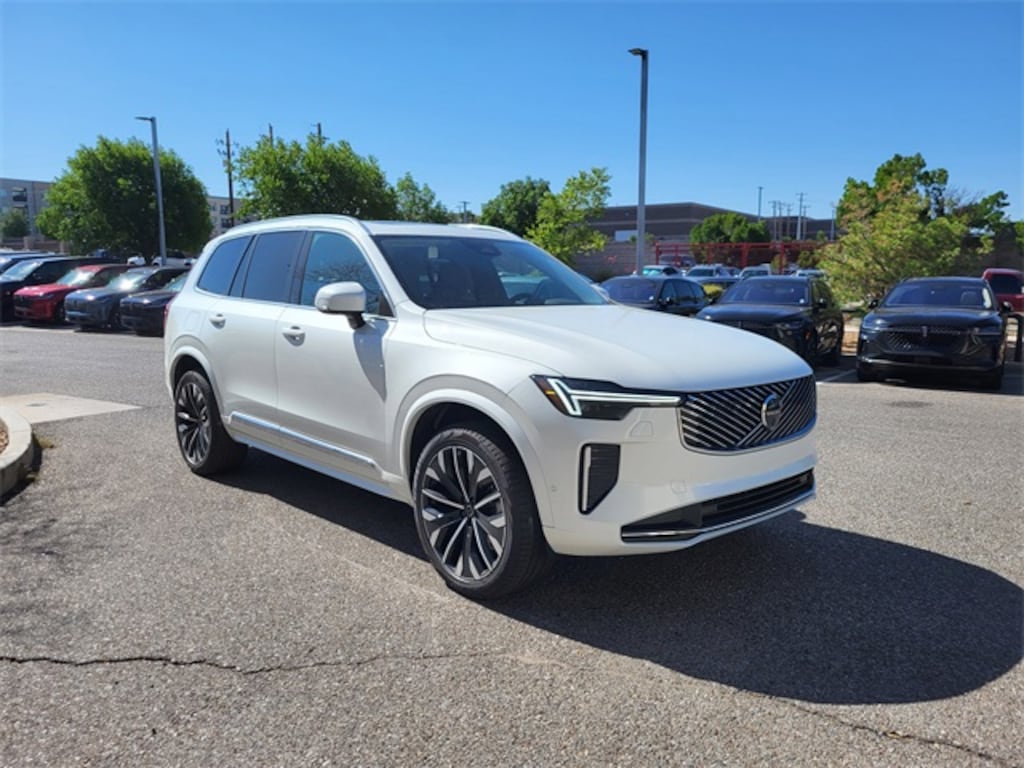 New 2025 Volvo XC90 B5 (2025.5) Plus 7-Seater SUV