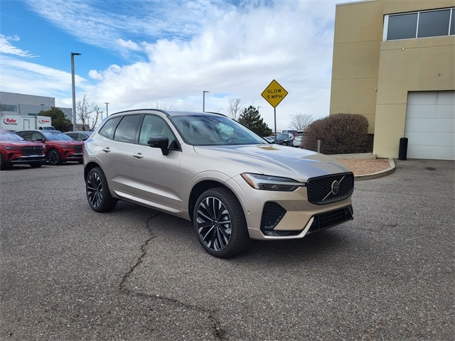 2026 Volvo XC60 B5 photo 3