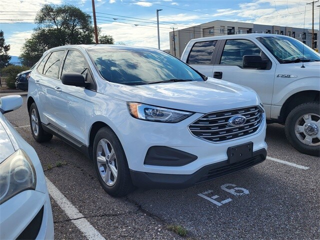2020 Ford Edge SE photo 2