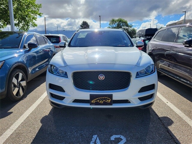 2018 Jaguar F-PACE Premium photo 2