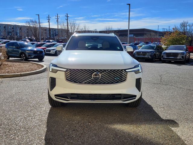 2026 Volvo XC90 Plus photo 3