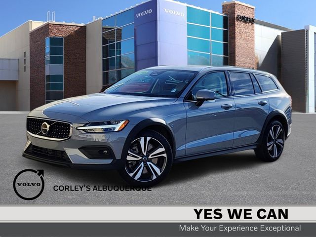 2026 Volvo V60 Cross Country B5 Plus AWD's photo