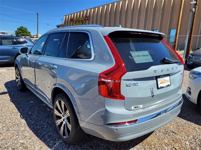 2025 Volvo XC90 T8 Plus photo 3