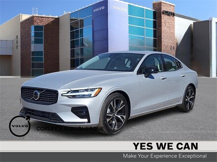 2024 Volvo S60 B5 Core Dark Sedan