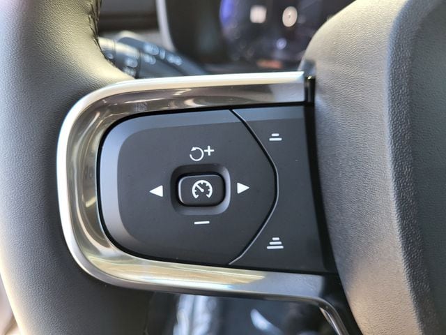 2026 Volvo XC40 Ultra - Photo 15