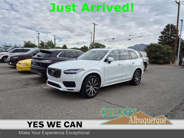 2023 Volvo XC90 B5 Core 4WD's photo