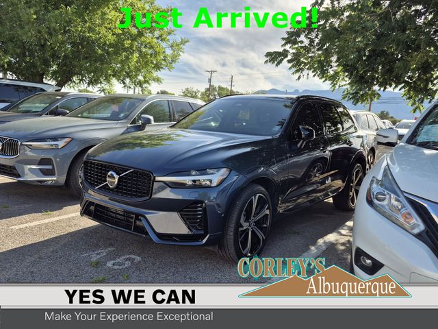 2025 Volvo XC60 T8 Ultra Dark AWD's photo