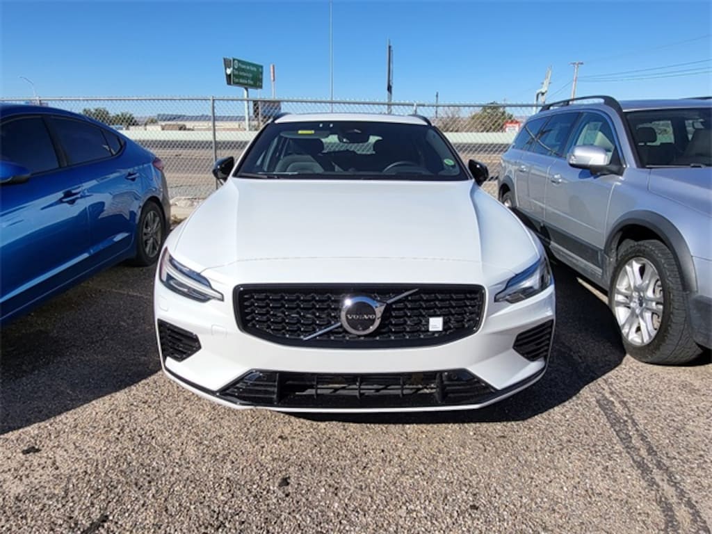 Used 2024 Volvo V60 plug-in hybrid T8 Polestar Engineered Wagon