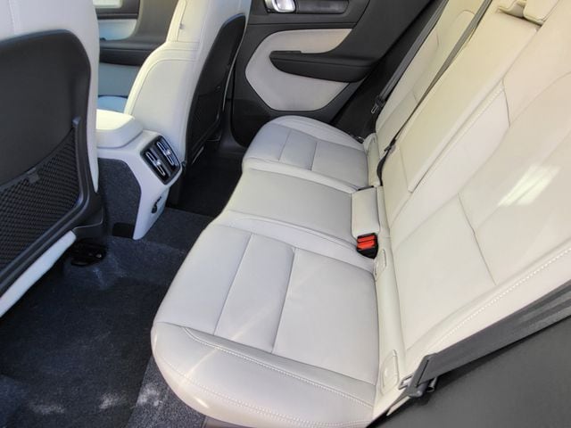 2026 Volvo XC40 Ultra - Photo 9