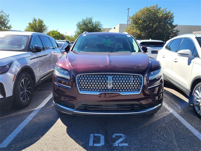 2023 Lincoln Nautilus Standard photo 2