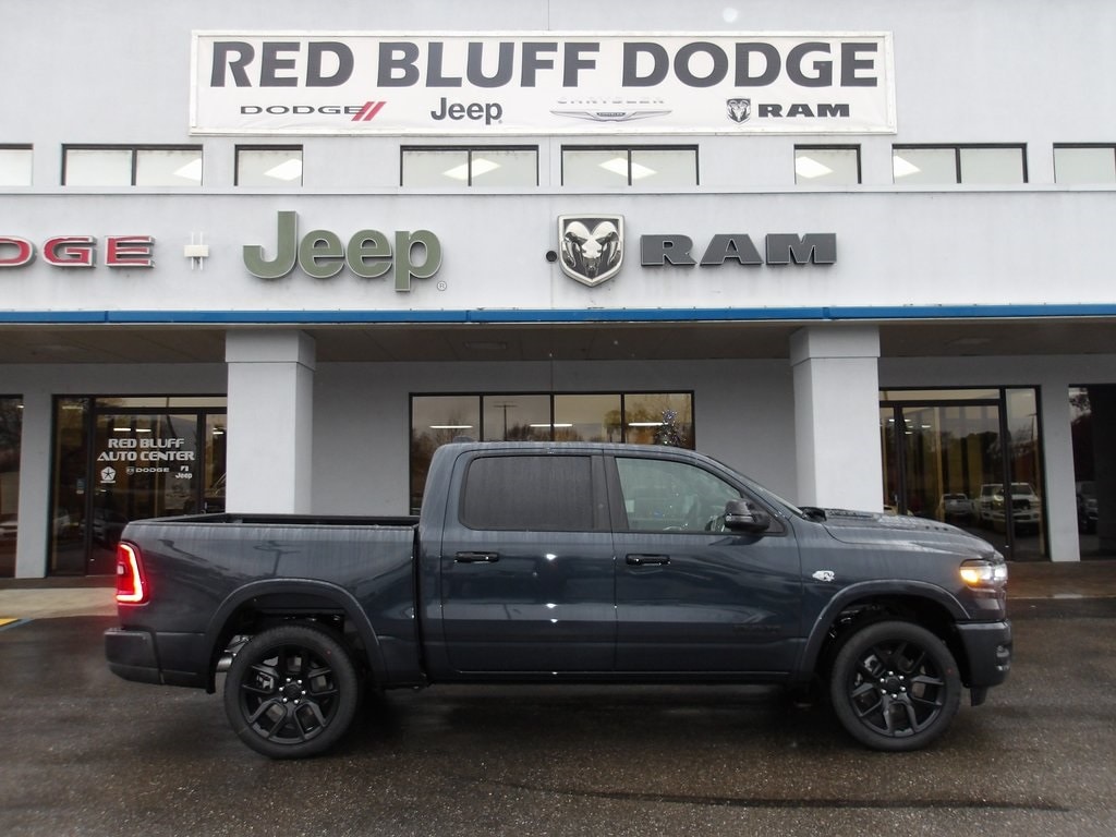 New 2026 Ram 1500 LARAMIE CREW CAB 4X4 5'7 BOX Crew Cab