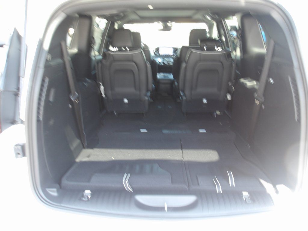 2025 Chrysler Pacifica Limited - Photo 8
