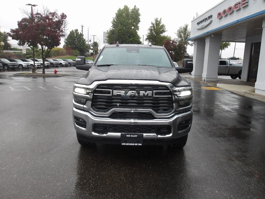 New 2026 Ram 2500 TRADESMAN CREW CAB 4X4 8' BOX Crew Cab