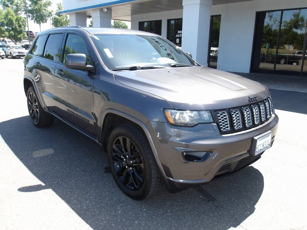 Used 2018 Jeep Grand Cherokee Altitude with VIN 1C4RJFAG8JC270113 for sale in Red Bluff, CA