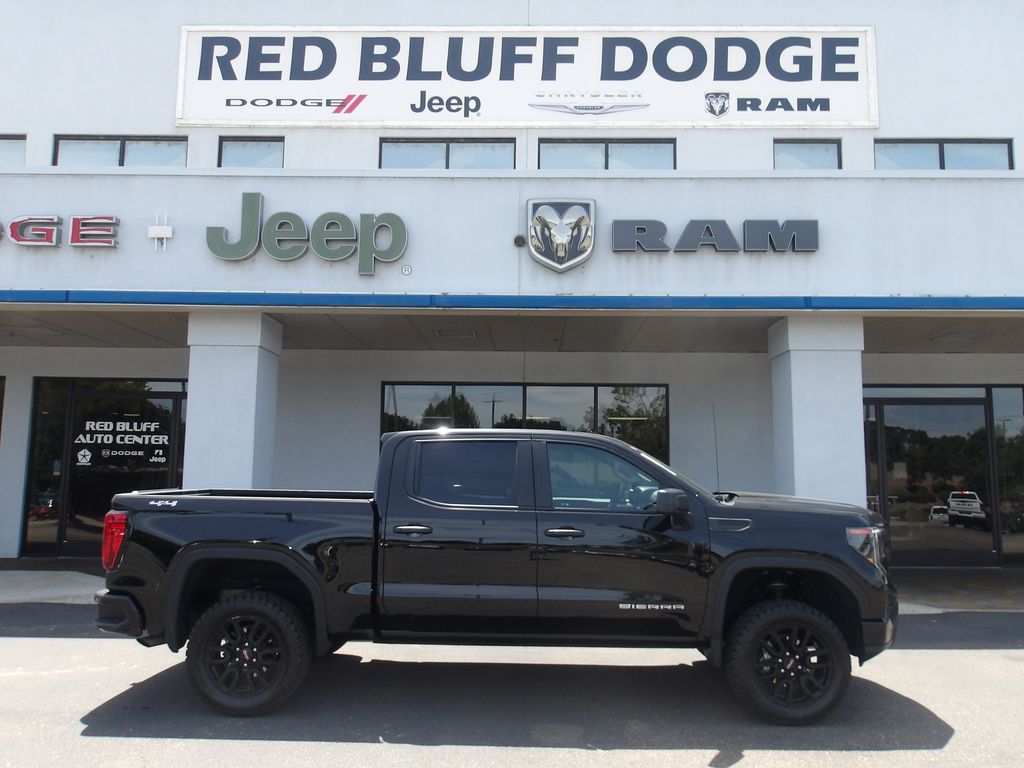 2024 GMC Sierra Pro 4WD Crew Cab Short Box's photo