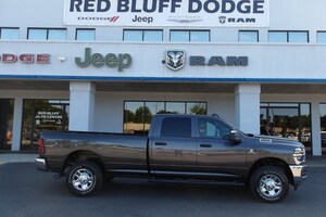 2025 Ram 3500 TRADESMAN CREW CAB 4X4 8' BOX Crew Cab