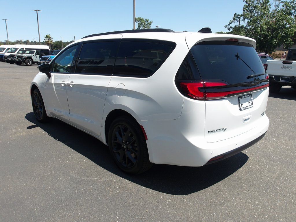 2025 Chrysler Pacifica Limited - Photo 6