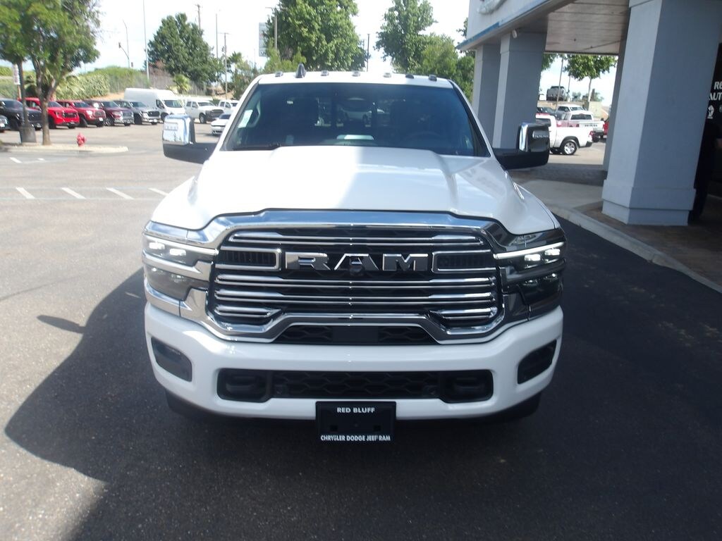 New 2026 Ram 3500 LARAMIE CREW CAB 4X4 8' BOX Crew Cab