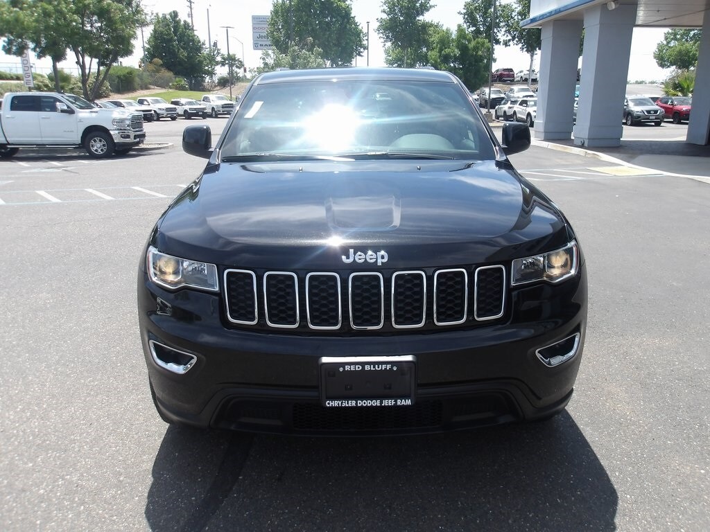 2022 Jeep Grand Cherokee Laredo X photo 3