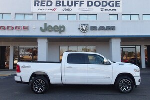 2026 Ram 1500 LARAMIE CREW CAB 4X4 6'4 BOX Crew Cab