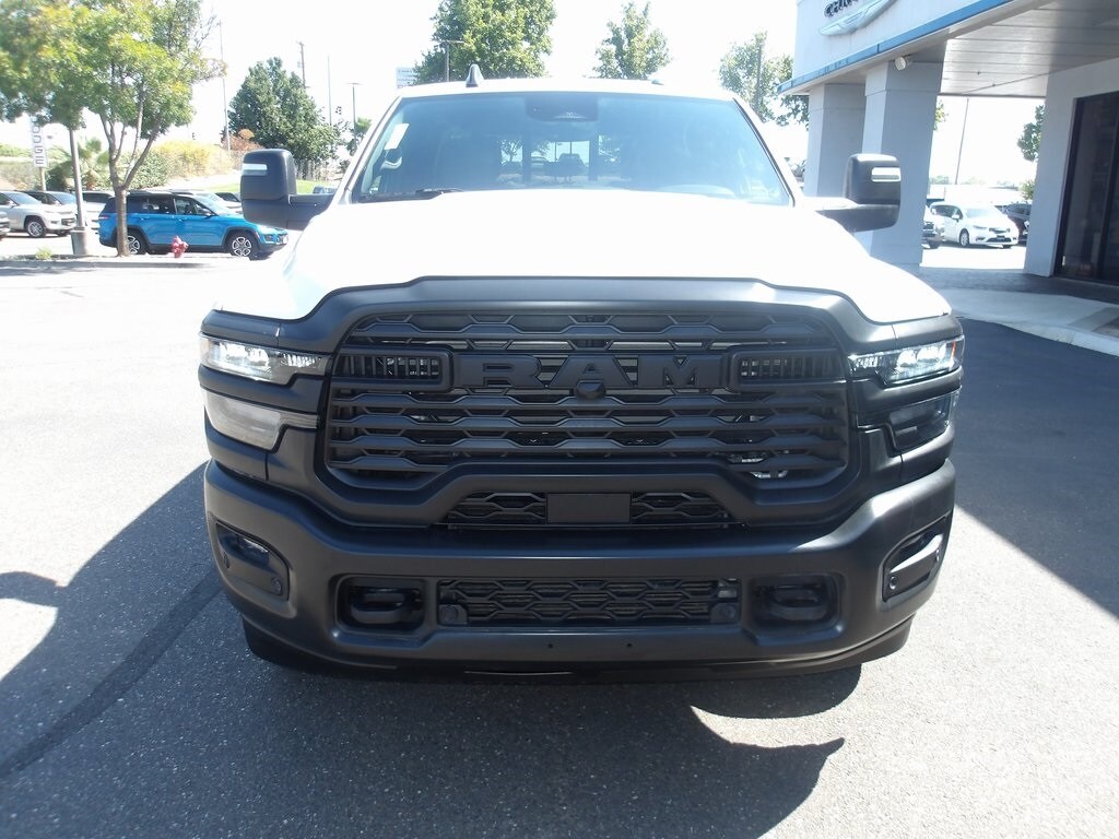 2025 Ram 2500 Tradesman photo 4