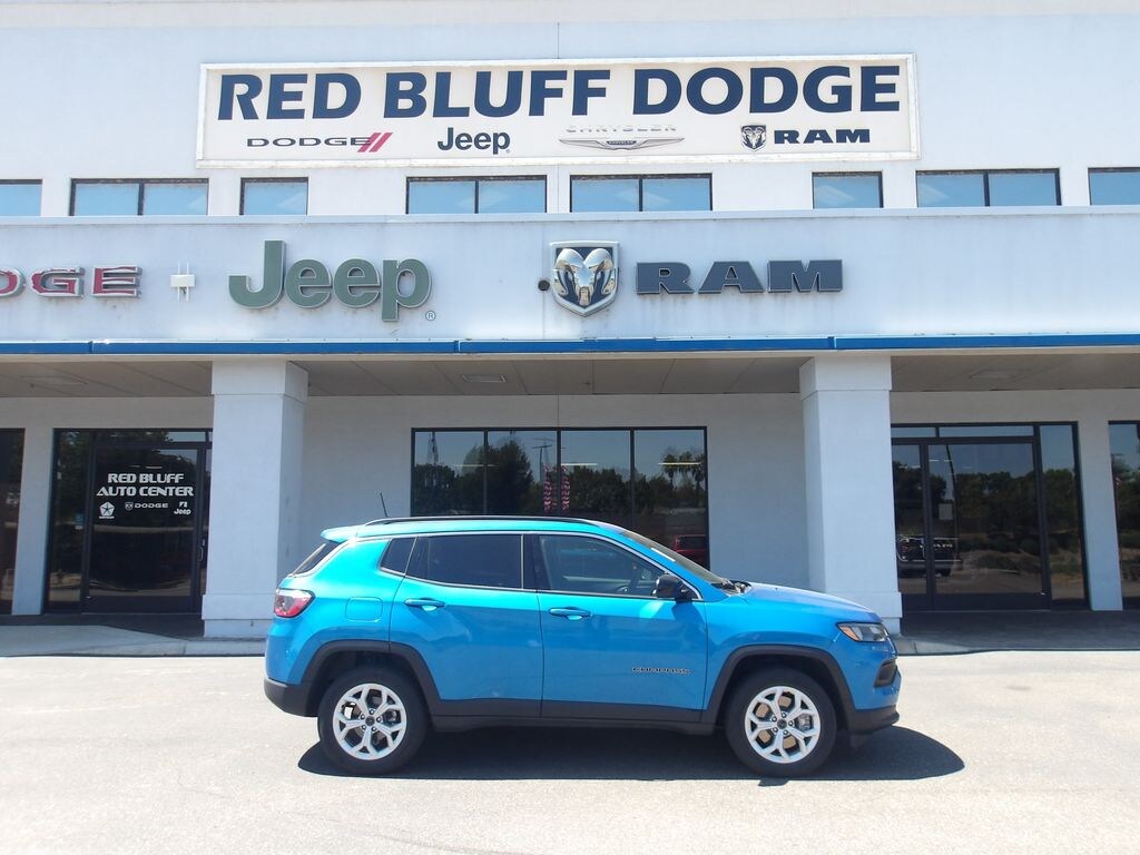 Used 2025 Jeep Compass Latitude SUV