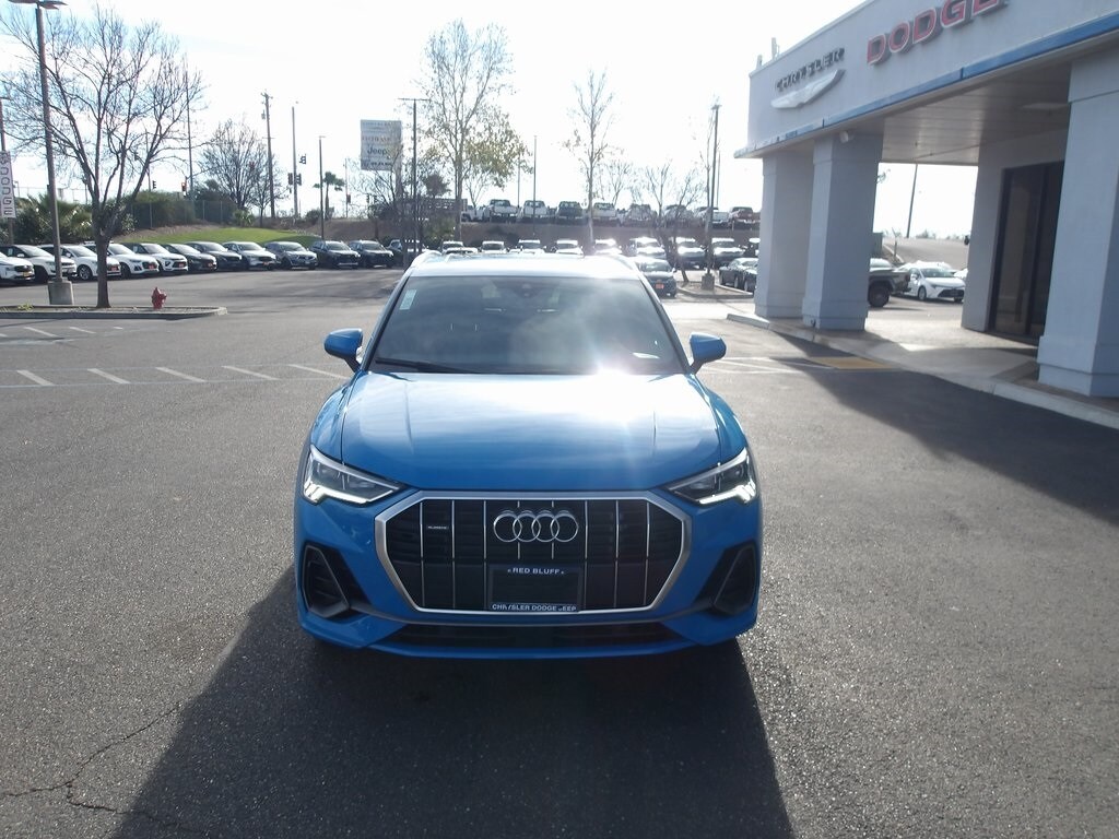 2023 Audi Q3 Premium photo 3