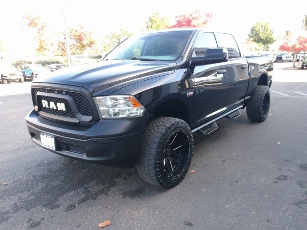 2017 Ram 1500 Tradesman photo 4