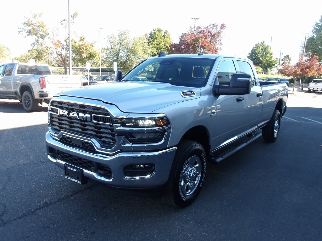 New 2026 Ram 2500 TRADESMAN CREW CAB 4X4 8' BOX Crew Cab