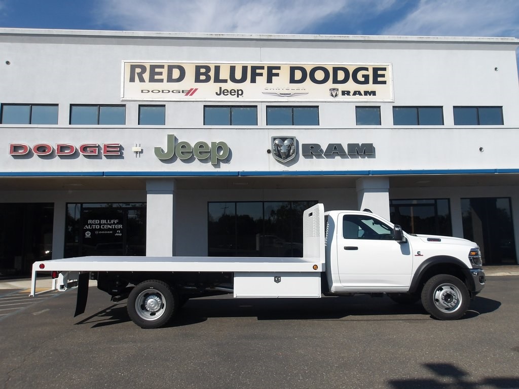 New 2025 Ram 5500 Chassis Cab 5500 TRADESMAN CHASSIS REGULAR CAB 4X4 120' CA Regular Cab