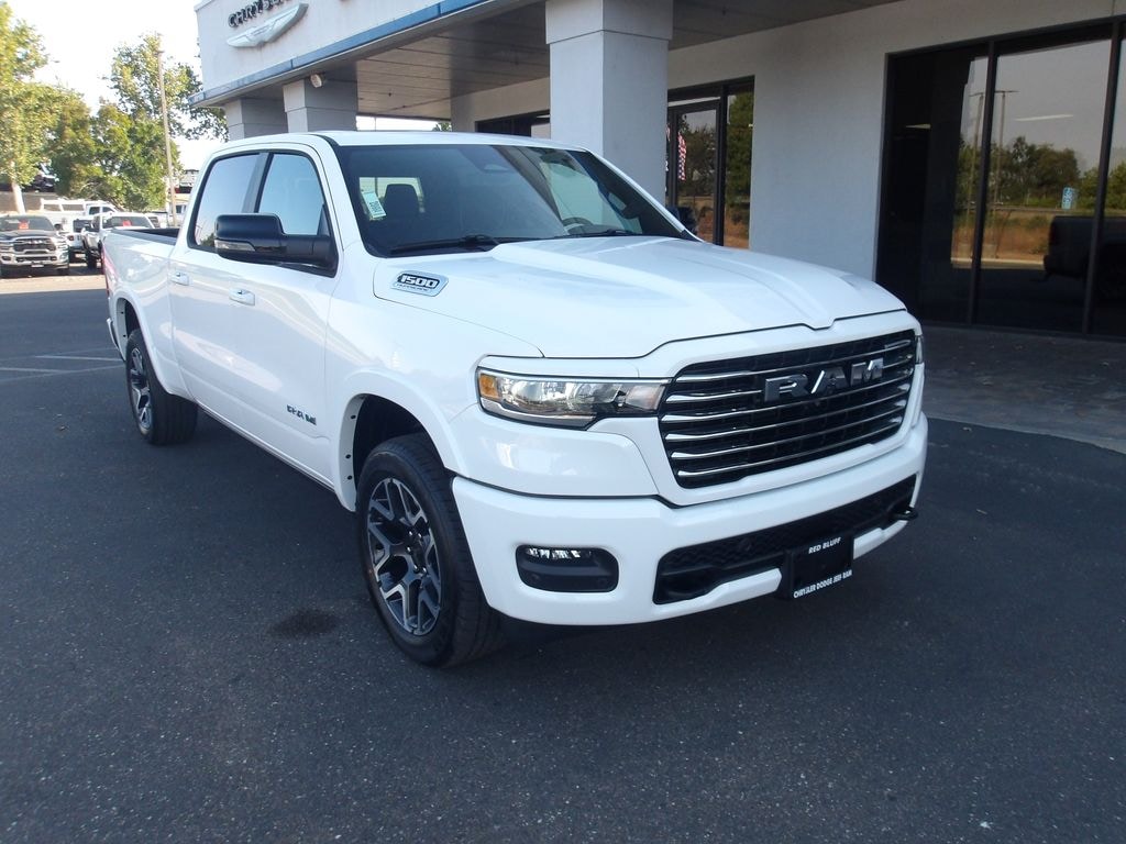 New 2027 Ram 1500 LARAMIE CREW CAB 4X4 6'4 BOX Crew Cab