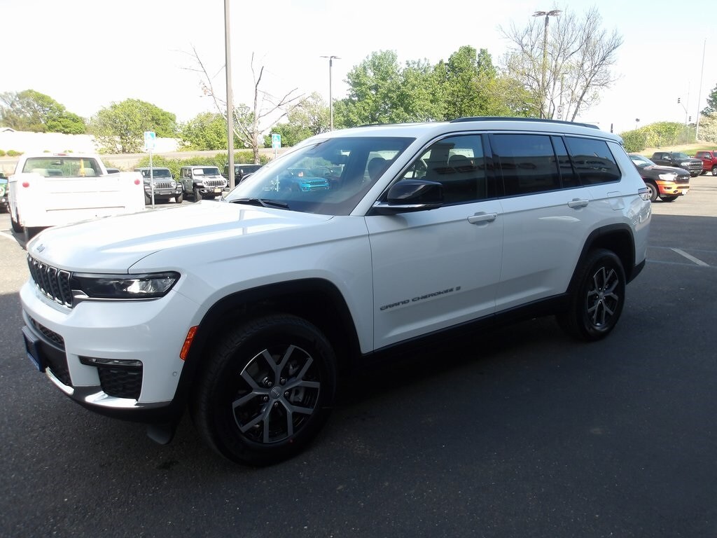 2025 Jeep Grand Cherokee L photo 4