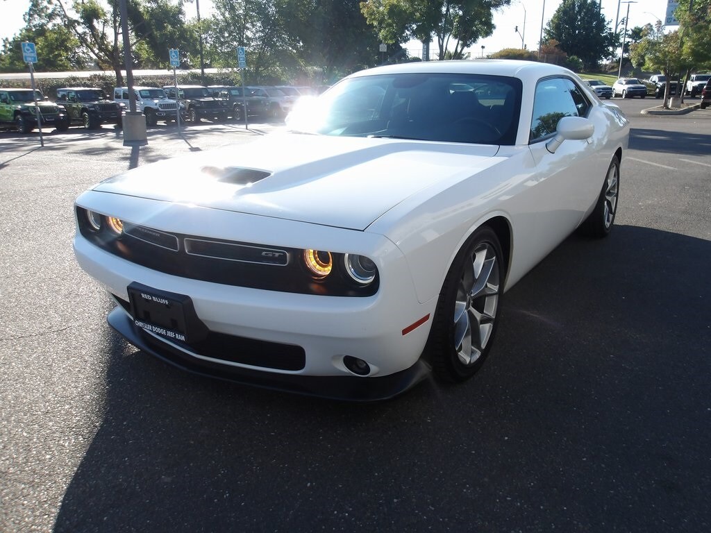 2022 Dodge Challenger GT photo 3
