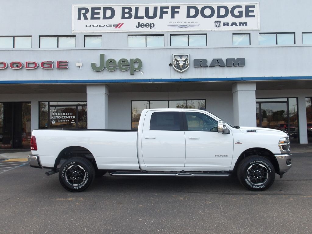New 2026 Ram 2500 LARAMIE CREW CAB 4X4 8' BOX Crew Cab
