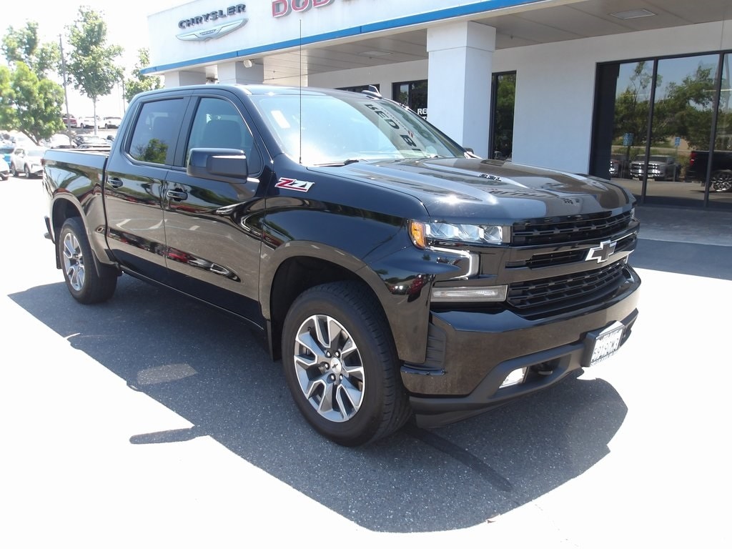 Used 2022 Chevrolet Silverado 1500 Limited RST with VIN 1GCUYEEL4NZ223266 for sale in Red Bluff, CA