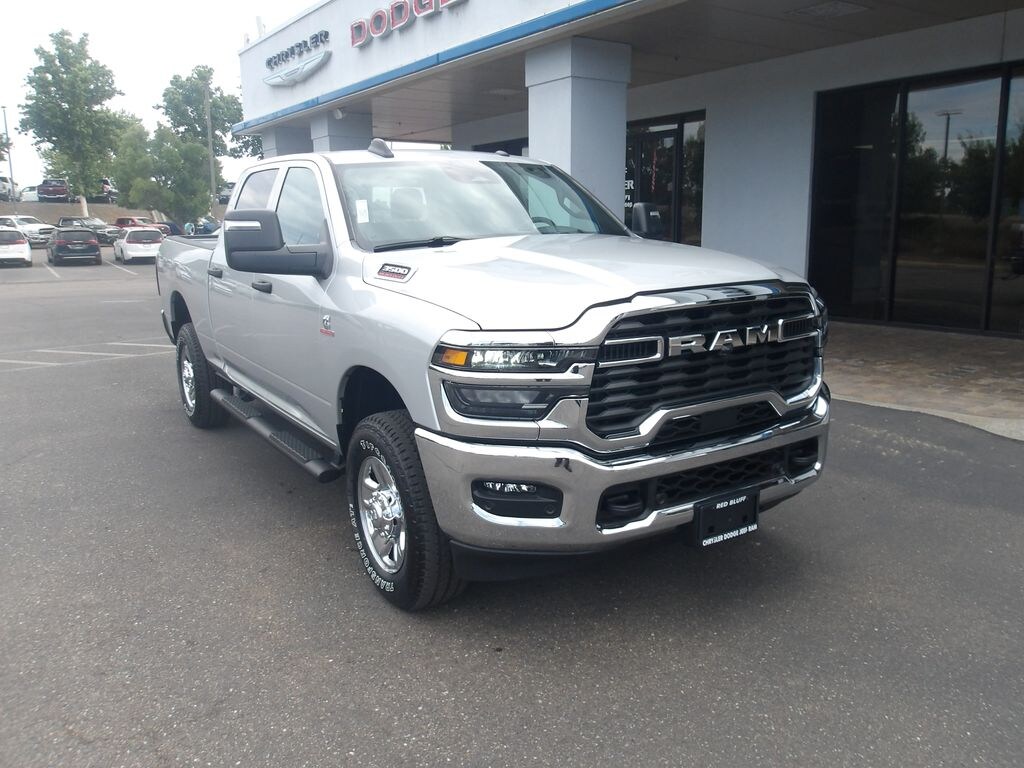 New 2026 Ram 3500 TRADESMAN CREW CAB 4X4 6'4 BOX Crew Cab