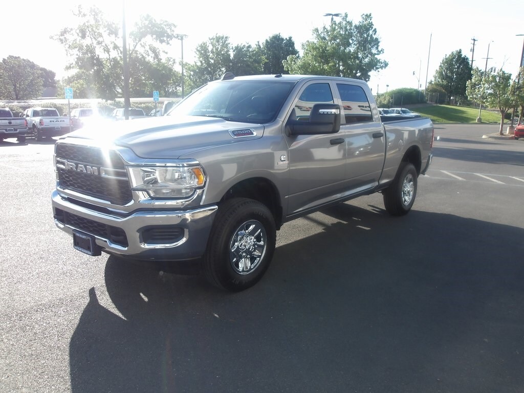 2024 Ram 2500 Tradesman photo 4