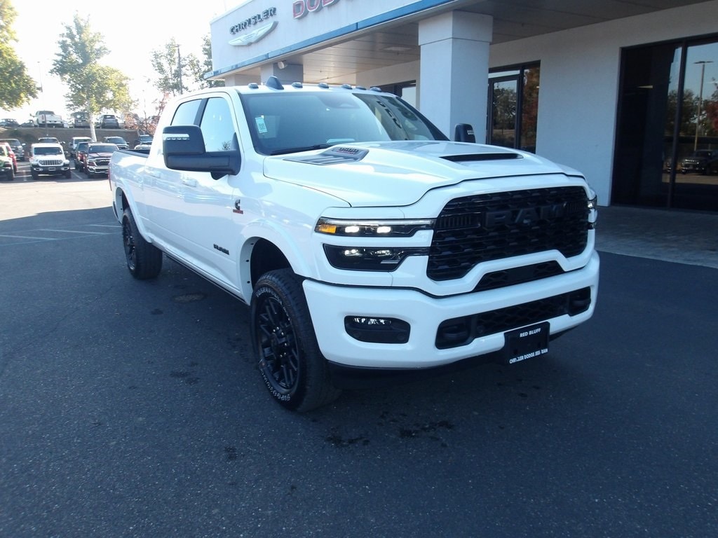 New 2026 Ram 3500 LIMITED MEGA CAB 4X4 6'4 BOX Mega Cab